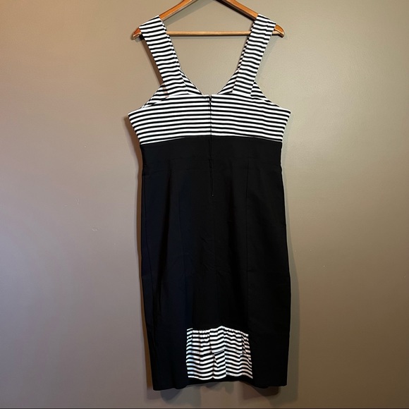 NWT! Hot topic black and white striped dress - Picture 8 of 9